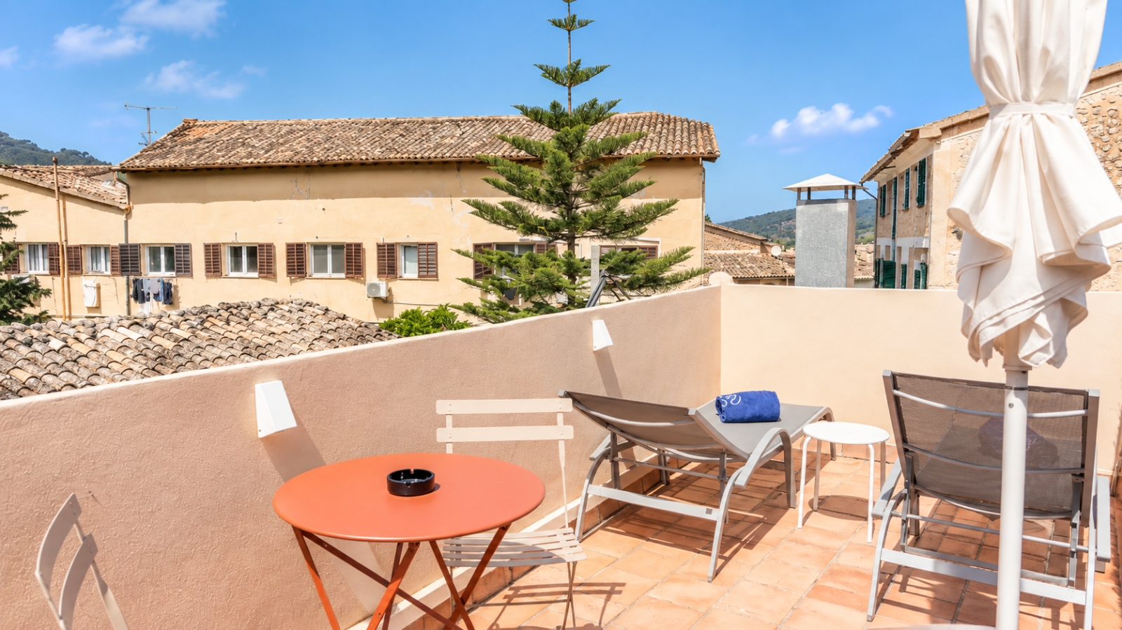 Solleric Petit Hotel en Sóller, Mallorca, alojamiento con encanto, habitaciones confortables y ambiente mediterráneo
